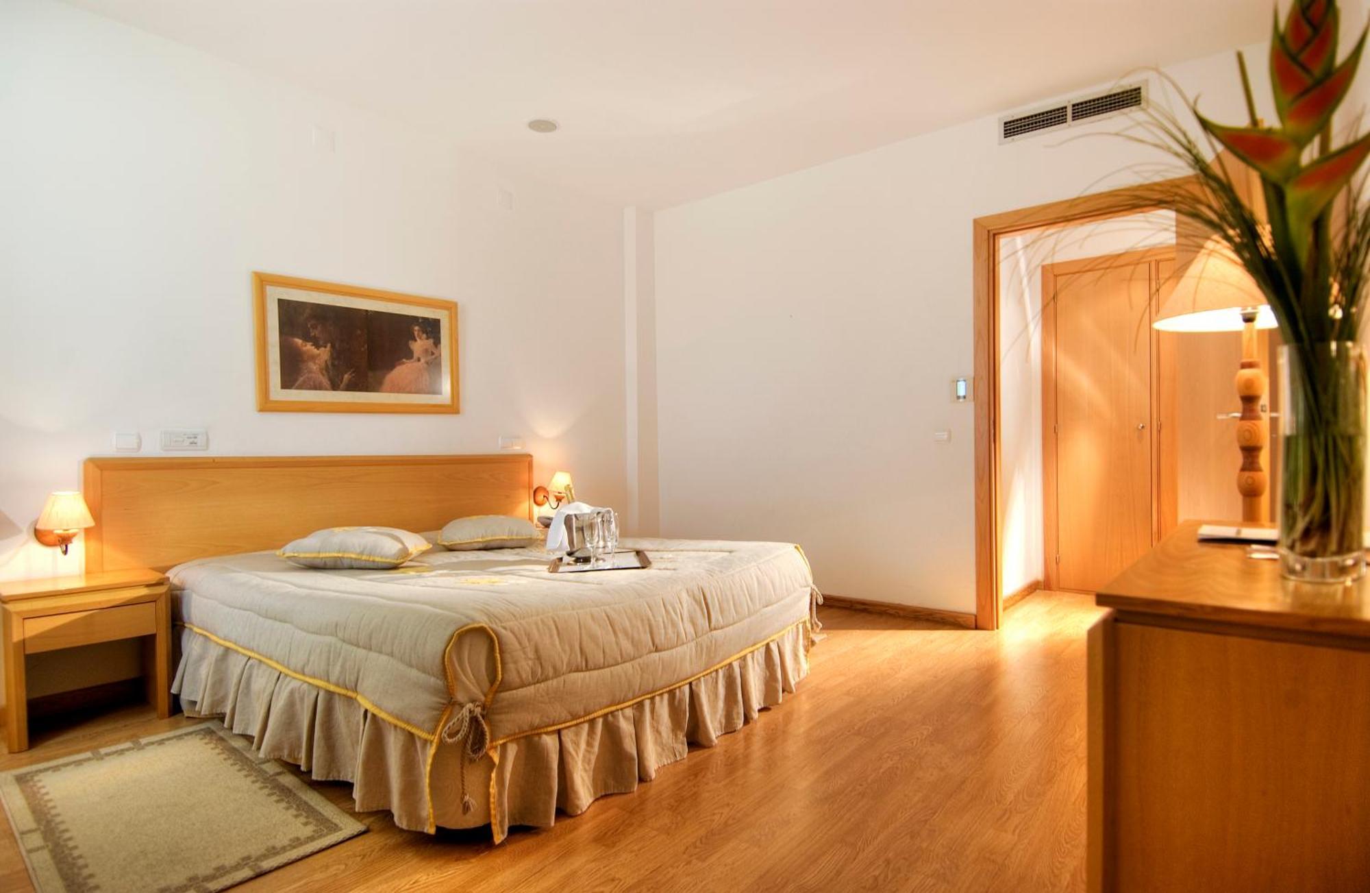 Hotel Eurosol Alcanena Kültér fotó